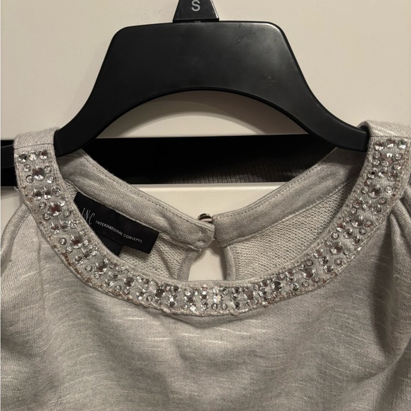 Cold Shoulder Sweater - Picture 2 of 4